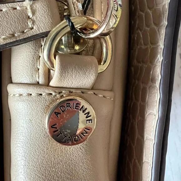 Adrienne Vittadini  Moc Croc Taupe Crossbody bag NWT - Picture 14 of 14